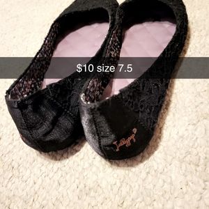 Women's dress flats